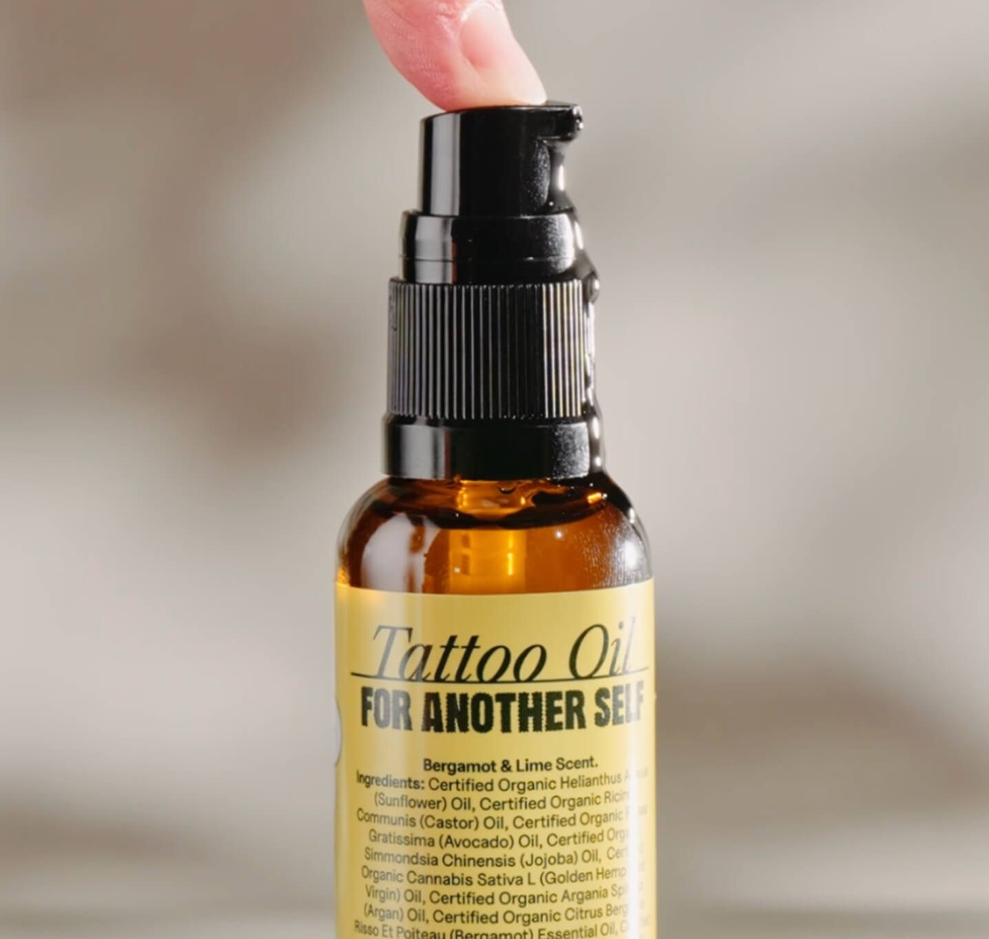 100% Organic & Small-Batch. No fillers, no synthetics,
no greenwashing—just pure, skin-loving ingredients.